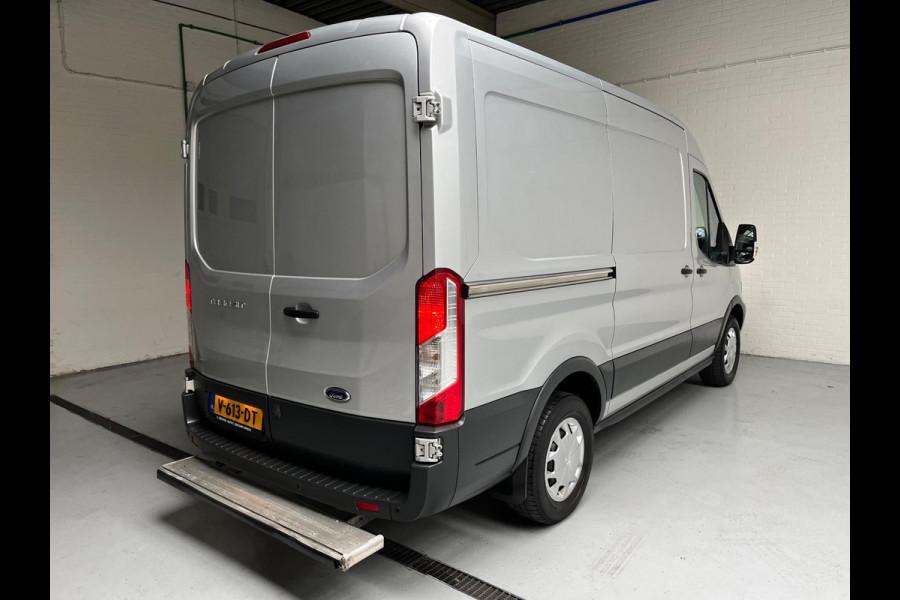 Ford Transit SERVICEWAGEN 350 2.0 TDCI euro6 L2H2 Trend 3Persoons, SORTIMO INRICHTING, Airco, Camera, RIJKLAARPRIJS!