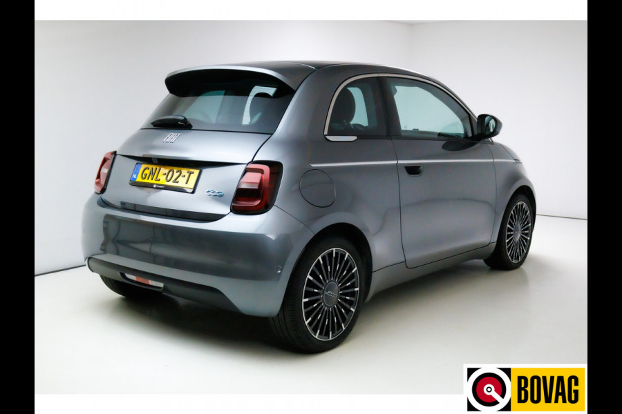 Fiat 500 La Prima 42 kWh | € 2000,- Subsidie mogelijk! JBL Audio, Adap. Cruise, Stoelverw. Navigatie. Camera, Leer, 17"