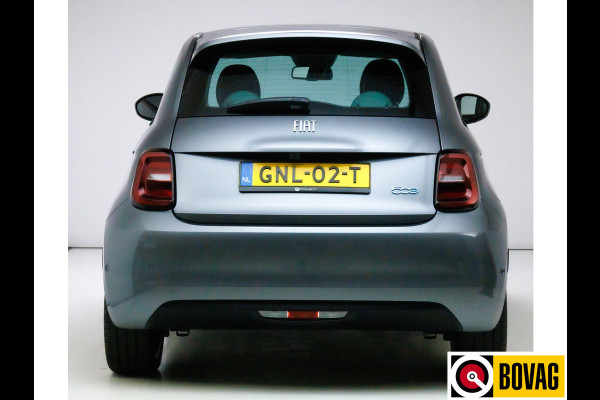 Fiat 500 La Prima 42 kWh | € 2000,- Subsidie mogelijk! JBL Audio, Adap. Cruise, Stoelverw. Navigatie. Camera, Leer, 17"