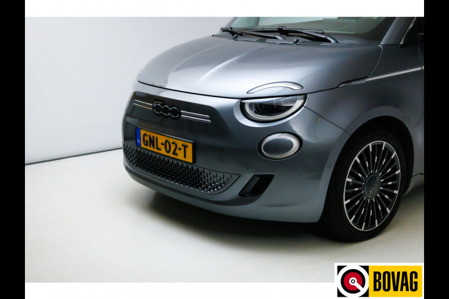 Fiat 500 La Prima 42 kWh | € 2000,- Subsidie mogelijk! JBL Audio, Adap. Cruise, Stoelverw. Navigatie. Camera, Leer, 17"