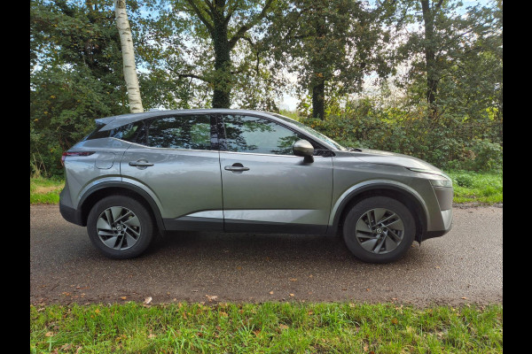 Nissan QASHQAI 1.3 MHEV Xtronic Business Access . Camera .