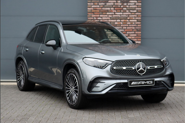 Mercedes-Benz GLC 300e 4MATIC AMG Line Premium Aut9 | Distronic+ | Nappa Leder | Panoramadak | Digital Light | Keyless Go | Trekhaak | Memory | Verwarmd Stuurwiel | Rijassistentiepakket+ |