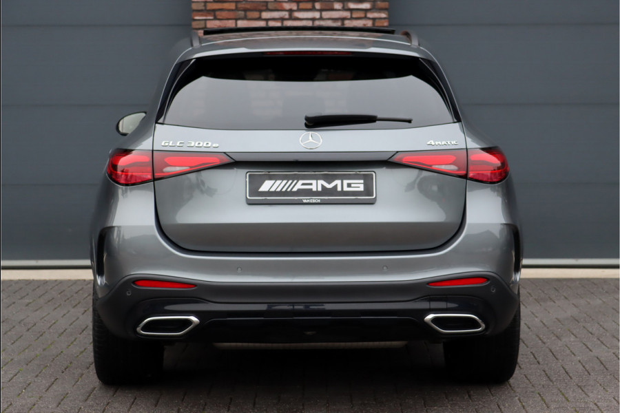 Mercedes-Benz GLC 300e 4MATIC AMG Line Premium Aut9 | Distronic+ | Nappa Leder | Panoramadak | Digital Light | Keyless Go | Trekhaak | Memory | Verwarmd Stuurwiel | Rijassistentiepakket+ |