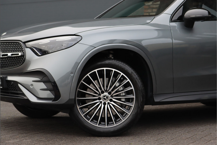 Mercedes-Benz GLC 300e 4MATIC AMG Line Premium Aut9 | Distronic+ | Nappa Leder | Panoramadak | Digital Light | Keyless Go | Trekhaak | Memory | Verwarmd Stuurwiel | Rijassistentiepakket+ |