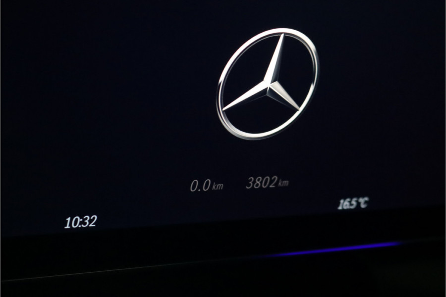 Mercedes-Benz GLC 300e 4MATIC AMG Line Premium Aut9 | Distronic+ | Nappa Leder | Panoramadak | Digital Light | Keyless Go | Trekhaak | Memory | Verwarmd Stuurwiel | Rijassistentiepakket+ |