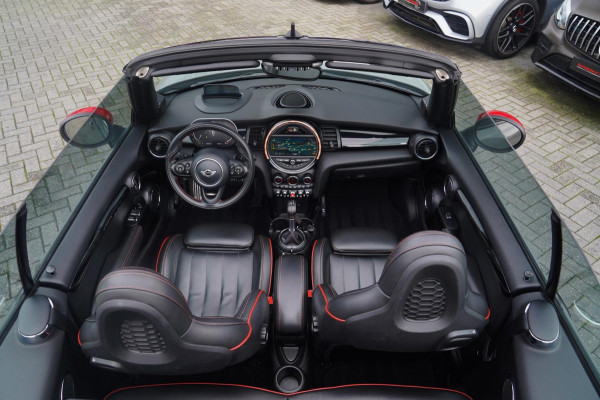 MINI Cabrio 2.0 John Cooper Works | Carbon | Adaptieve cruise | JCW Luxe Leder | 231PK | 100% onderhouden | LED | NAP | NIEUW