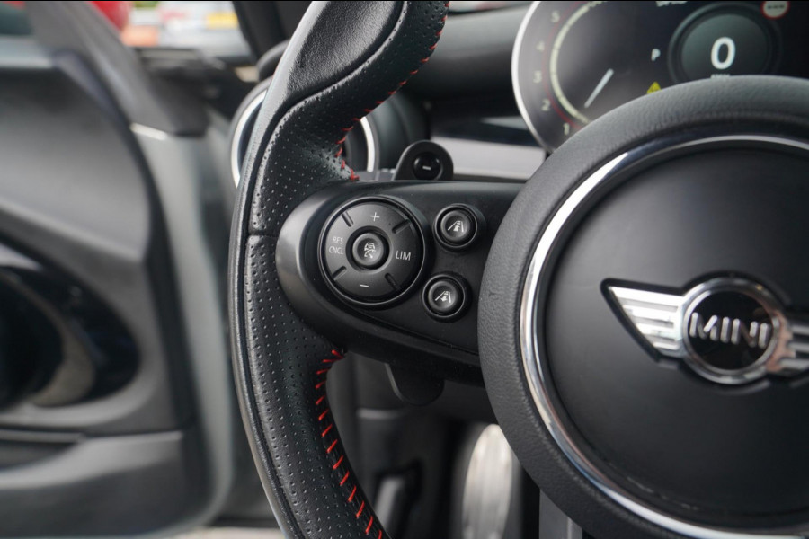 MINI Cabrio 2.0 John Cooper Works | Carbon | Adaptieve cruise | JCW Luxe Leder | 231PK | 100% onderhouden | LED | NAP | NIEUW