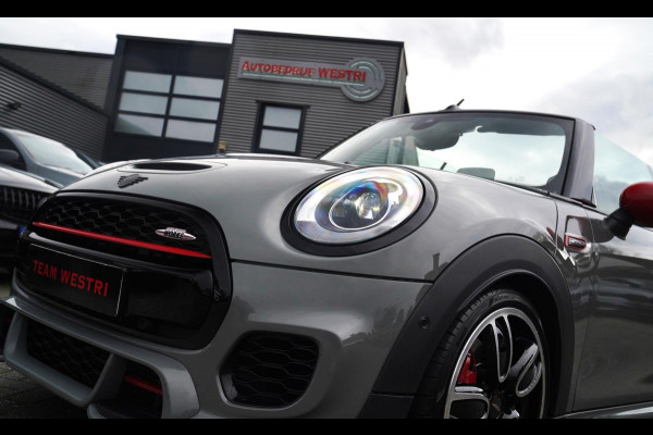 MINI Cabrio 2.0 John Cooper Works | Carbon | Adaptieve cruise | JCW Luxe Leder | 231PK | 100% onderhouden | LED | NAP | NIEUW