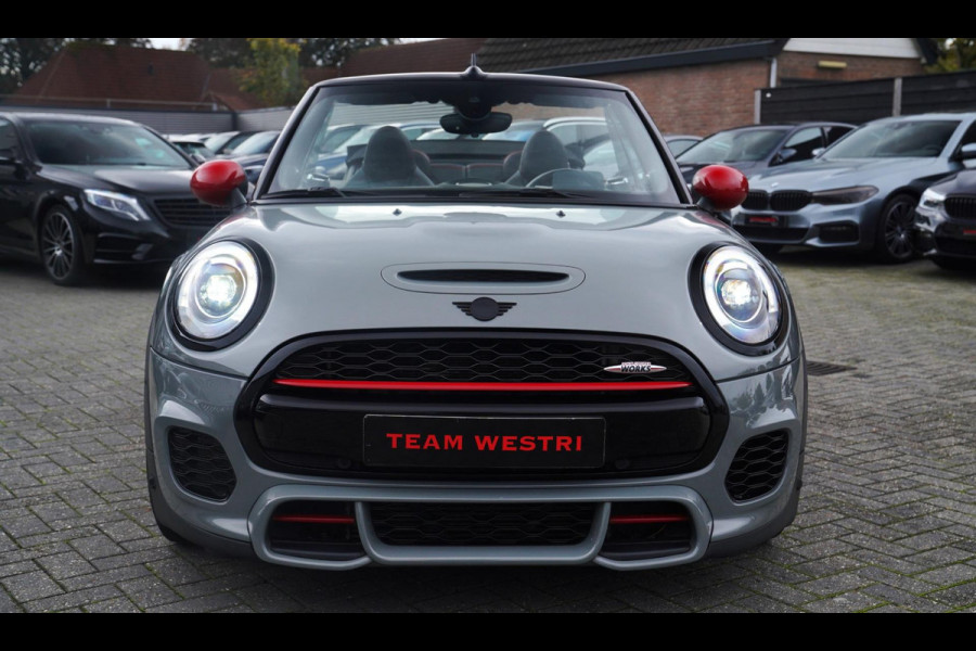 MINI Cabrio 2.0 John Cooper Works | Carbon | Adaptieve cruise | JCW Luxe Leder | 231PK | 100% onderhouden | LED | NAP | NIEUW