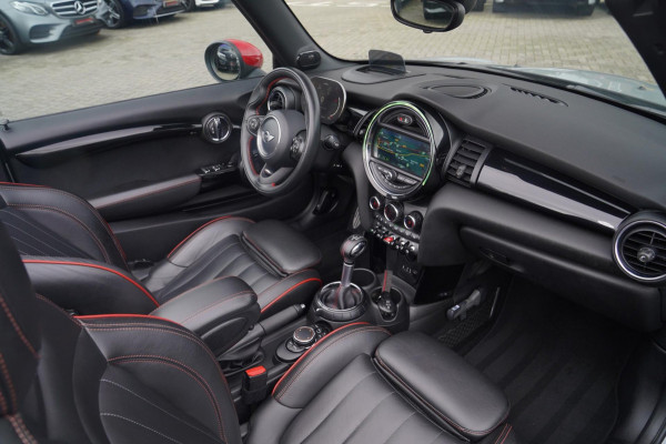 MINI Cabrio 2.0 John Cooper Works | Carbon | Adaptieve cruise | JCW Luxe Leder | 231PK | 100% onderhouden | LED | NAP | NIEUW