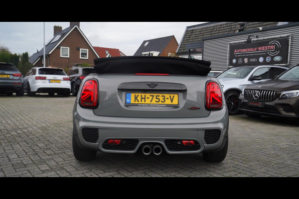 MINI Cabrio 2.0 John Cooper Works | Carbon | Adaptieve cruise | JCW Luxe Leder | 231PK | 100% onderhouden | LED | NAP | NIEUW