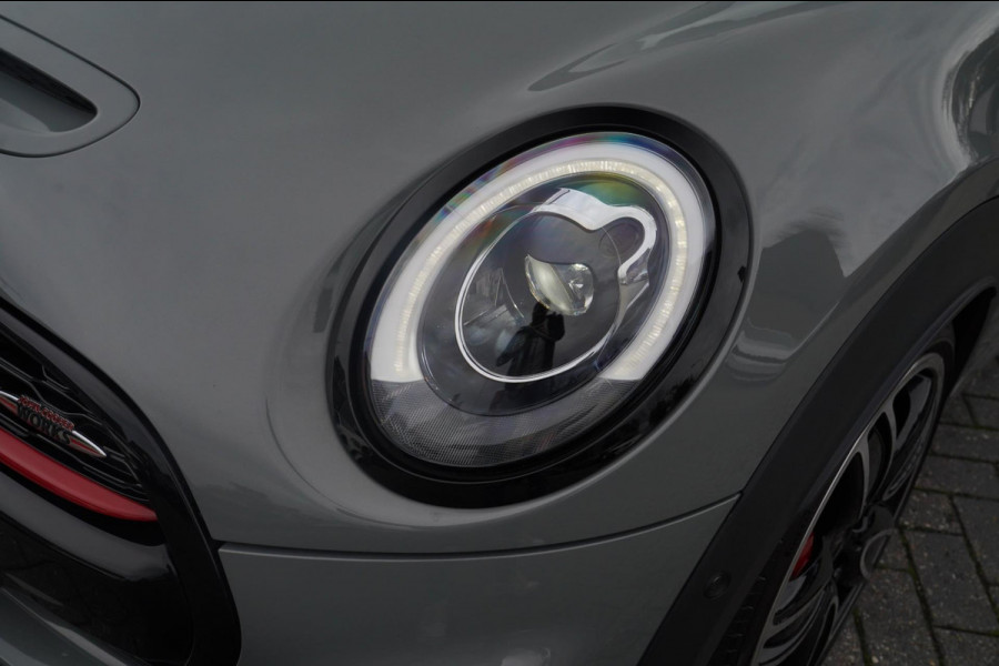 MINI Cabrio 2.0 John Cooper Works | Carbon | Adaptieve cruise | JCW Luxe Leder | 231PK | 100% onderhouden | LED | NAP | NIEUW