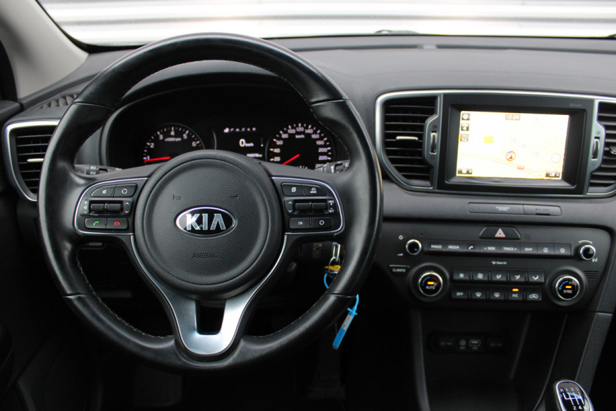 Kia Sportage 1.6 GDI First Edition | 17" LM | Navi | Airco | Cruise | Camera | PDC | Trekhaak |