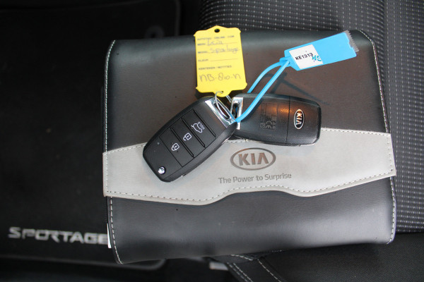 Kia Sportage 1.6 GDI First Edition | 17" LM | Navi | Airco | Cruise | Camera | PDC | Trekhaak |