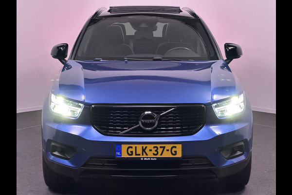 Volvo XC40 T5 Recharge R-Design Plug in Hybrid 261pk PHEV | Panodak | Trekhaak af Fabriek | Alcantara Sportstoelen Verwarmd | Apple Carplay | Camera | Navigatie |