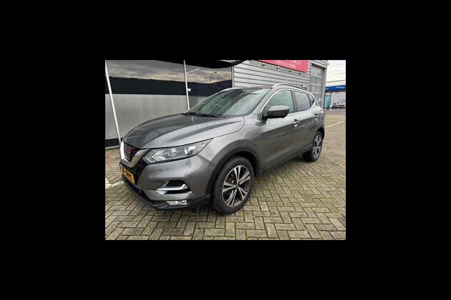 Nissan QASHQAI 1.2 N-Connecta / Panoramadak