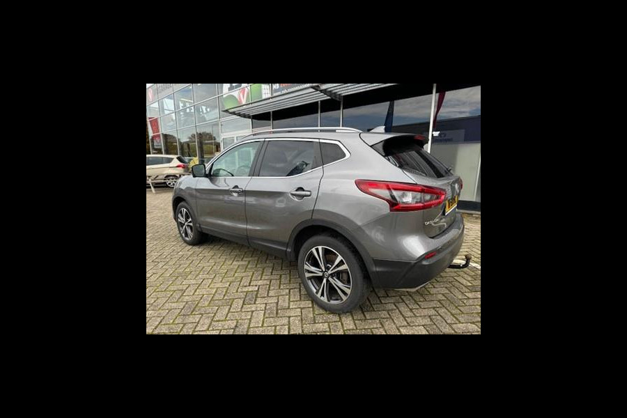 Nissan QASHQAI 1.2 N-Connecta / Panoramadak