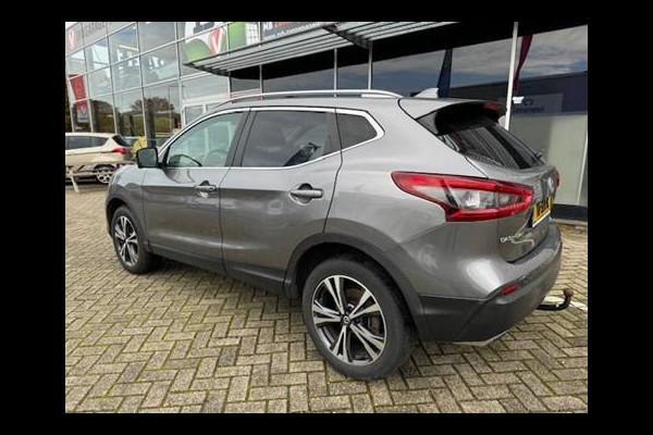 Nissan QASHQAI 1.2 N-Connecta / Panoramadak