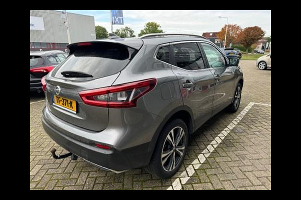 Nissan QASHQAI 1.2 N-Connecta / Panoramadak