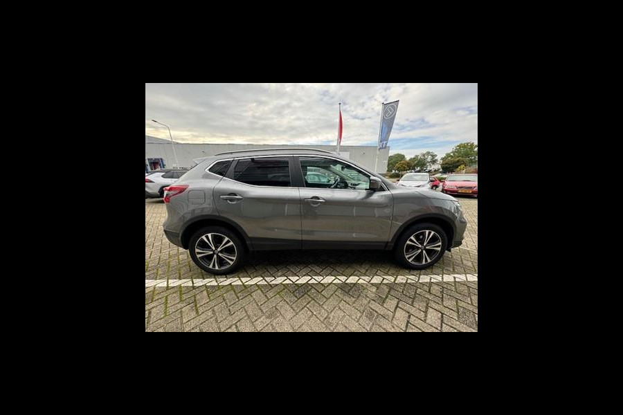 Nissan QASHQAI 1.2 N-Connecta / Panoramadak