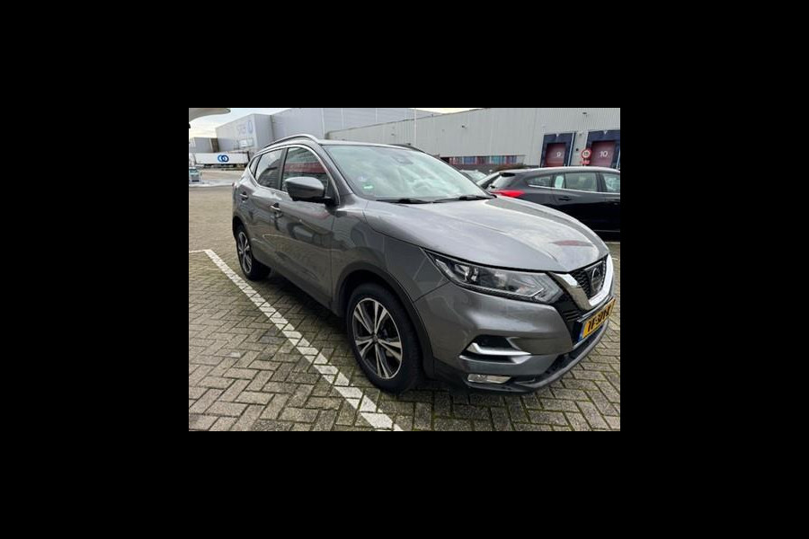 Nissan QASHQAI 1.2 N-Connecta / Panoramadak