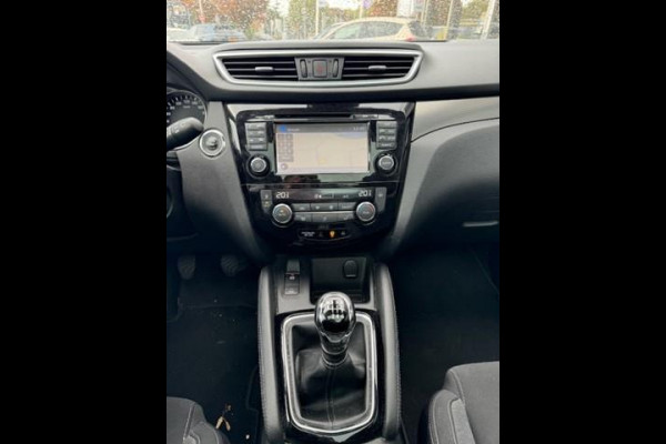 Nissan QASHQAI 1.2 N-Connecta / Panoramadak