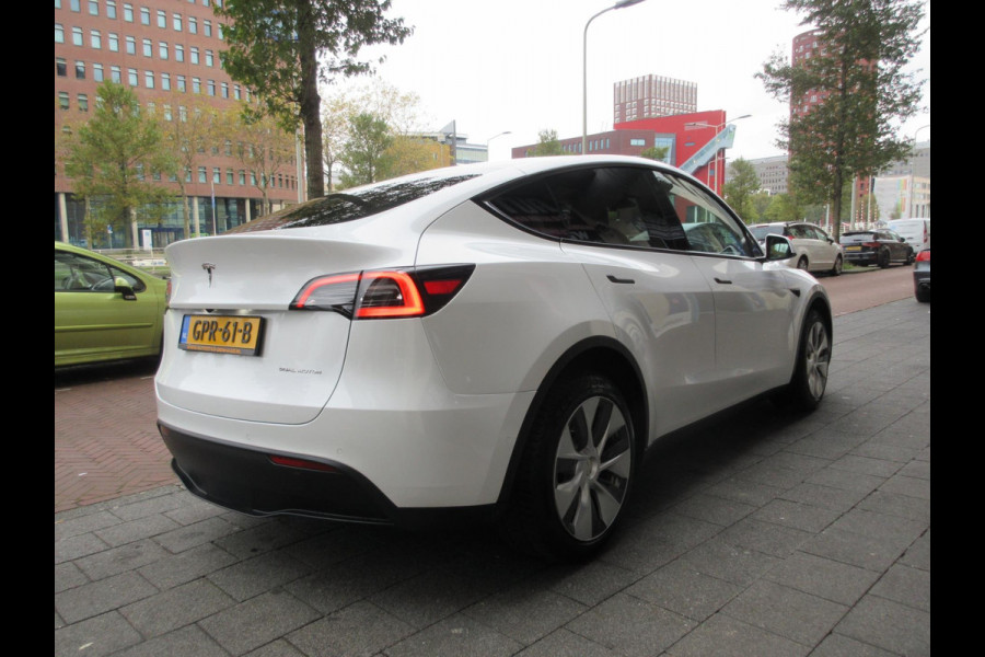 Tesla Model Y Long Range AWD 75 kWh Inclusief BTW Trekhaak