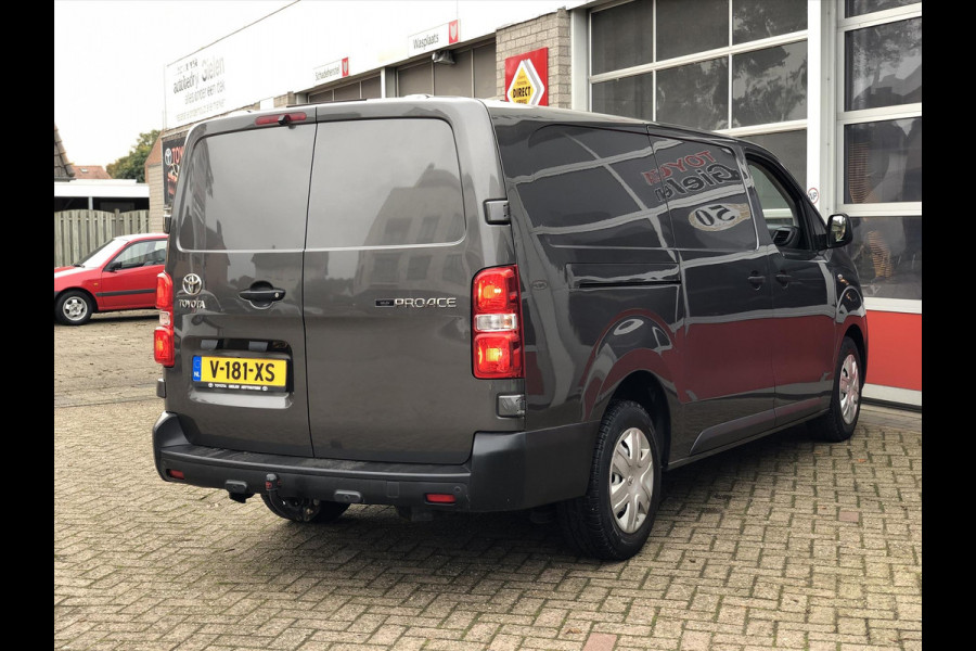 Toyota ProAce Long Worker 2.0 D-4D 122pk Cool Comfort | Eerste eigenaar, Trekhaak, 2 x Schuifdeur, Airco, Parkeercamera Cruise control