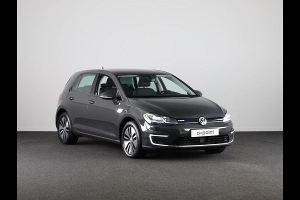 Volkswagen e-Golf E-DITION 136 pk | Navigatie | Parkeersensoren | Adaptieve cruise control | Autom. airco | Stoelverwarming |