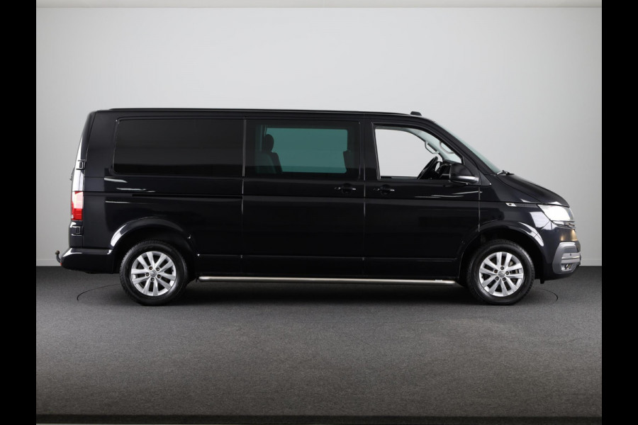 Volkswagen Transporter 2.0 TDI L2H1 32 DC Highline 150PK DSG (Automaat) Dubbele canbine | Verlengde garantie | Glass look panelen | Trekhaak | Navigatie |