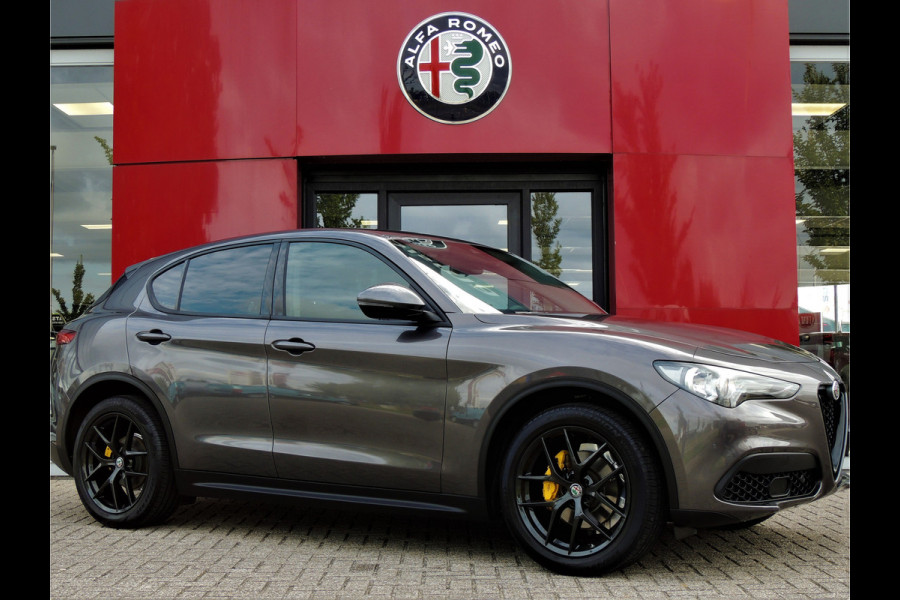 Alfa Romeo Stelvio 2.2d Super 230 PK | 20" velgen | Privacy Glass | Dark B-tech uitstraling | Trekhaak afneembaar 1600 KG