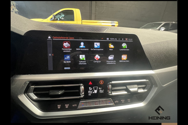 BMW 3 Serie Touring 330i M Sport Introduction Executive Navi. Apple carplay. Hollandse auto NAP