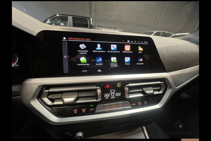 BMW 3 Serie Touring 330i M Sport Introduction Executive Navi. Apple carplay. Hollandse auto NAP