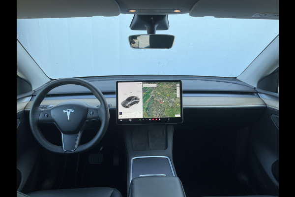 Tesla Model Y Long Range 75 kWh AWD Dual motor Autopilot Trekhaak Marge