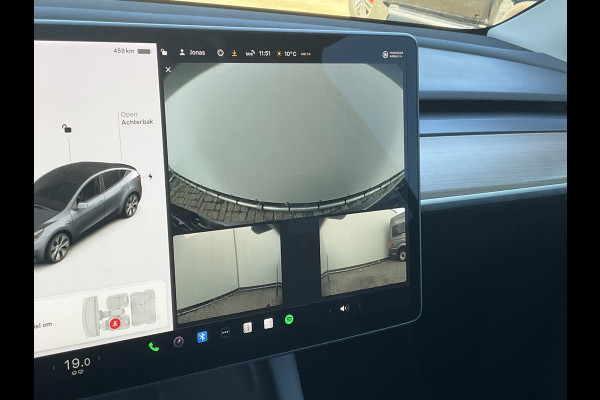 Tesla Model Y Long Range 75 kWh AWD Dual motor Autopilot Trekhaak Marge