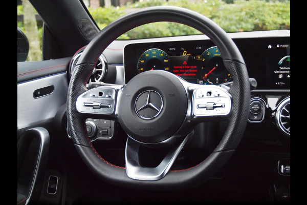 Mercedes-Benz CLA-Klasse Shooting Brake 200 Business Solution AMG | Widescreen cockpit | Camera | NL-Auto |