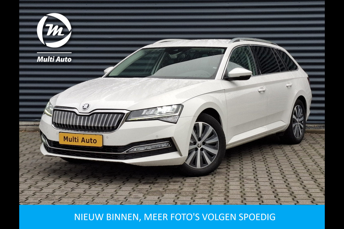 Škoda Superb Combi 1.4 TSI iV Business Edition Plug in Hybrid PHEV | Navigatie | Crystal LED | Apple Carplay | Stoelverwarming | Cruise Control | Climate Control | DAB |