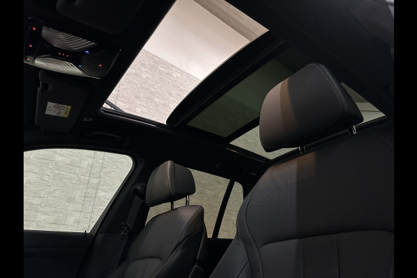 BMW X5 45e M-Sport | 360 View | Panorama | ACC | Head-Up | Comfortstoelen | Keyless-Go | Memory | Stuurwiel verwarmd | Luchtvering | Sfeerverlichting | Standkachel | LED | Carplay | Draadloos Laden |