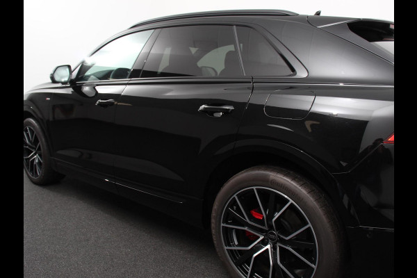 Audi Q8 55 TFSI e quattro Pro Line S Competition Plus | Leder | Carbon Pack | LED | Adaptief cruise control | 381 PK | Navigatie | Climate control | 360* camera | Elektrische achterklep