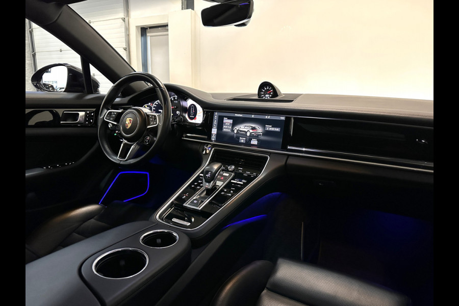 Porsche Panamera Sport Turismo 3.0 4 | Panorama | Massage | ACC | Stoelventilatie | Sport-Chrono | Keyless-Go | PDLS+ | Leder | Sfeerverlichting | BOSE | 21'' | Memory | Comfortstoelen | Dodehoek | Lane Assist |