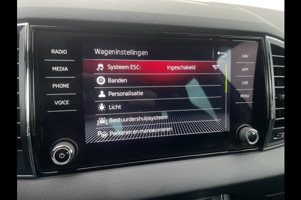 Škoda Karoq 1.5 TSI ACT Sportline | Elek. Trekhaak | Virtual | LED | Navi | Carplay | ACC | ECC