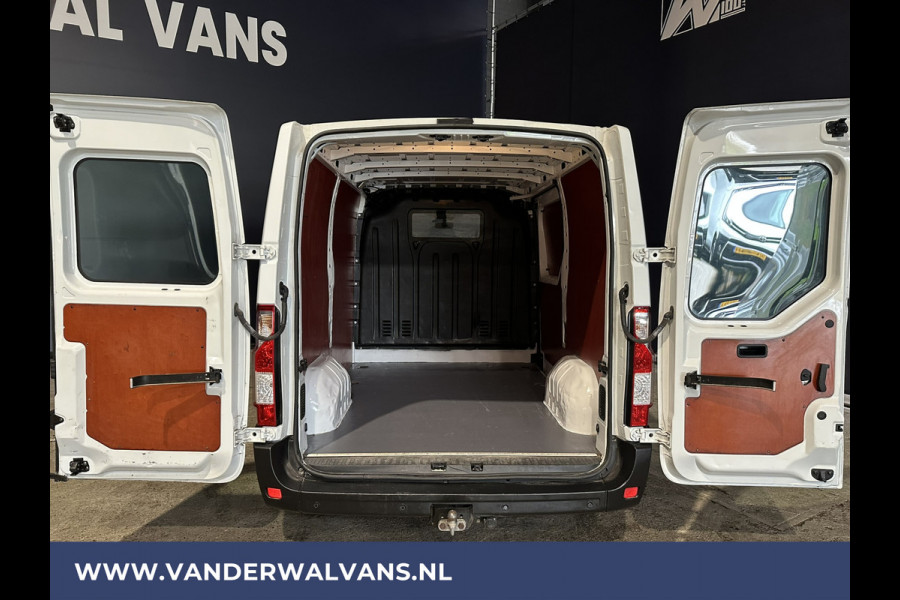 Renault Master 2.3 dCi 131pk **BPM VRIJ voor de Ondernemer** L1H1 Euro6 Airco | 2500kg Trekhaak | Navigatie | Camera | Cruisecontrol Parkeersensoren