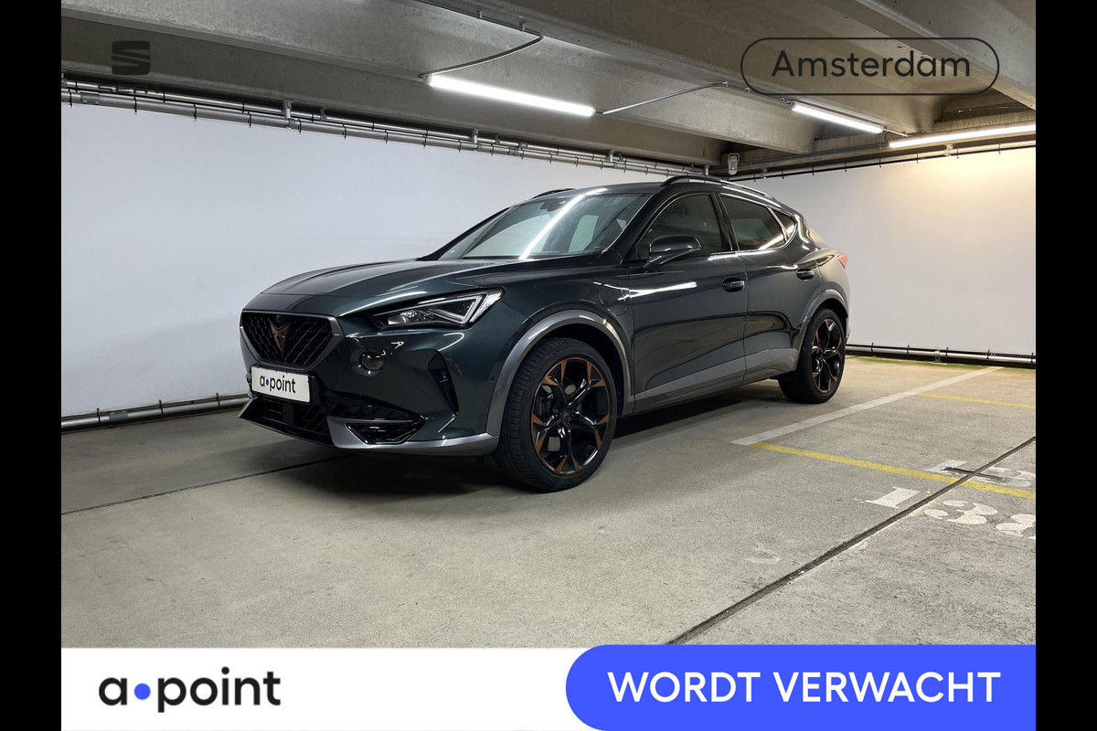 CUPRA Formentor 1.4 e-Hybrid VZ Copper Edition 245 pk Automaat | Navigatie | Parkeersensoren (Park assist) | Rondomzicht camera | Adaptieve cruise control | Stoelverwarming |