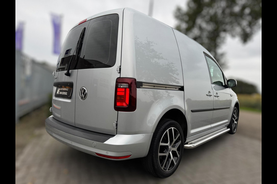 Volkswagen Caddy 2.0 TDI L1H1 BMT Exclusive Edition LEDVERL / VERWARMDE VOORRUIT / ALARM / CARPLAY / ACC / NAVI / STOELVERW.