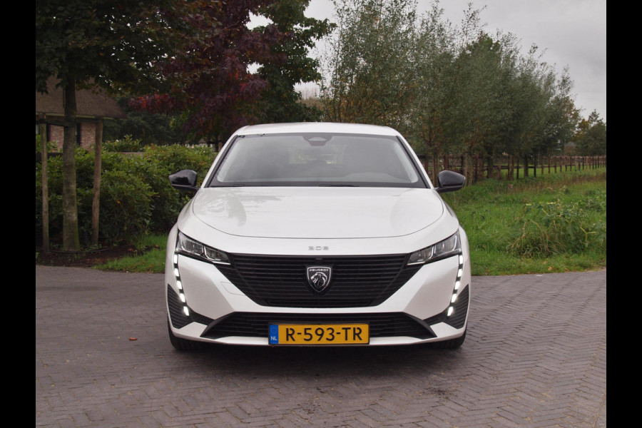 Peugeot 308 1.2 PureTech Active Pack Business | Apple Carplay | Cruise Control | Navi | LED |