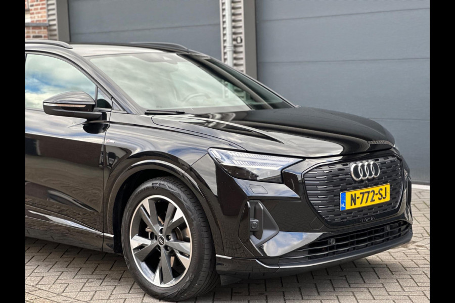 Audi Q4 e-tron 35 S EDITION 55 kWh 2 X S-LINE,VELE OPTIES, NEDERLANDSE AUTO MET NATIONALE AUTO PAS