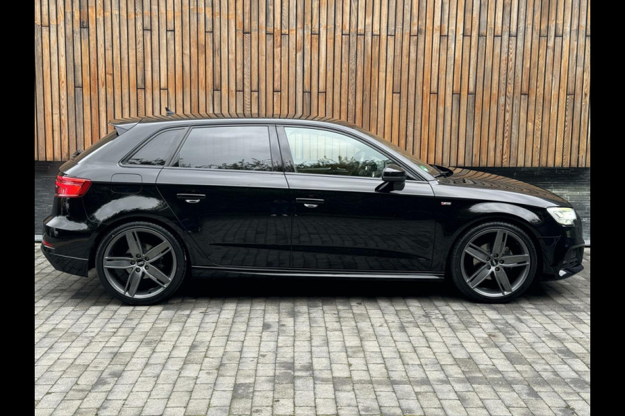 Audi A3 Sportback 35 TFSI S-tronic | S-line | Bang&Olufsen Audio | DAB | Parkeersensoren achter | Getint glas | Stoelverwarming | Apple