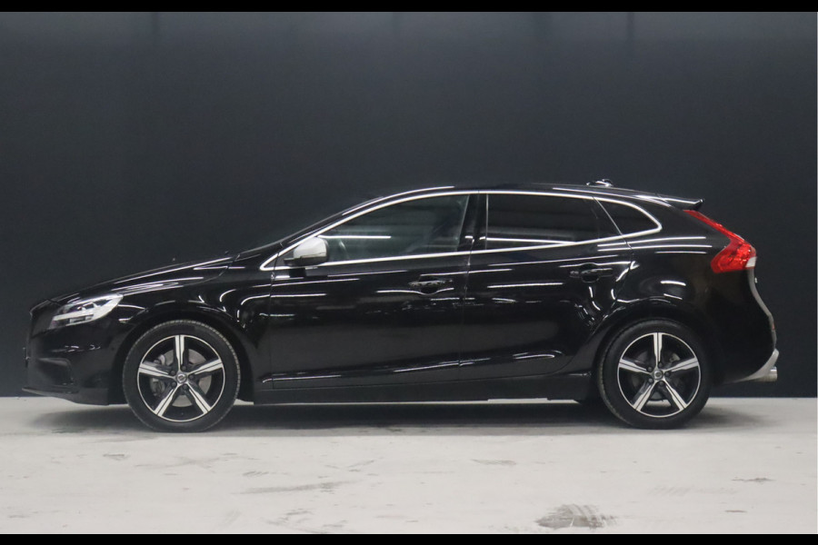 Volvo V40 1.5 T3 Polar+ Sport [TREKHAAK, CAMERA, STOELVERWARMING, HARMAN/KARDON, PDC, CRUISE, CLIMATE, NIEUWSTAAT]