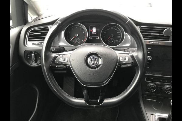 Volkswagen Golf 1.0 TSI Comfortline Business Navi