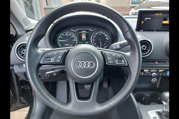 Audi A3 Sportback 40 e-tron Advance Sport | S-Line | Trekhaak | Camera | 100% onderhouden